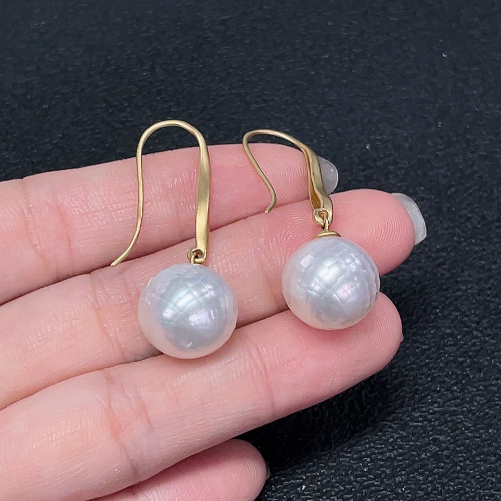 Seawater Pearl Earrings 18k Gold Size About 13.4mm