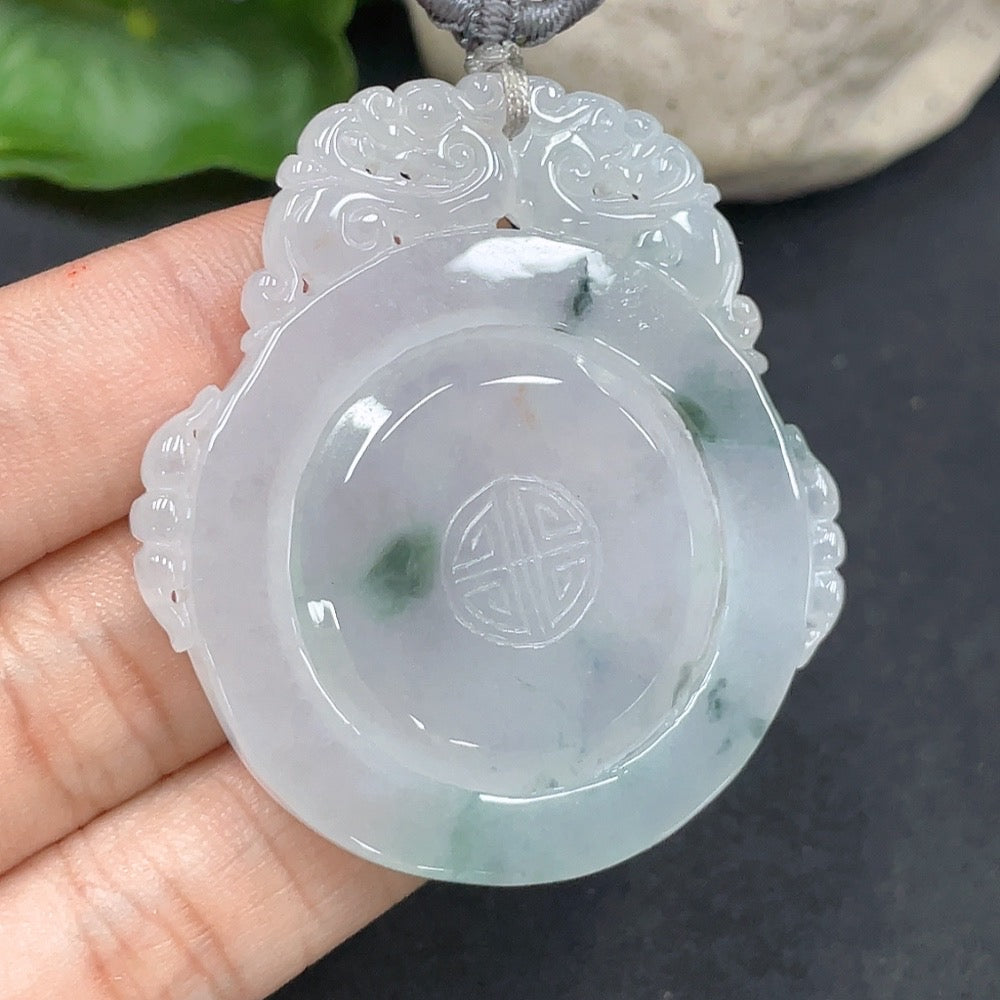 Antique-style JadeitePendant