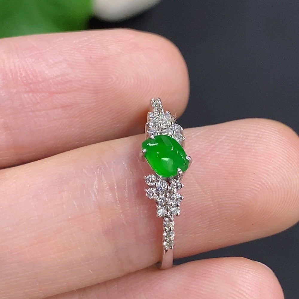 Jadeite Freeform Inlaid Ring 18k Gold Total Weight Approx. 1.7g Size 15 with Diamond Accents