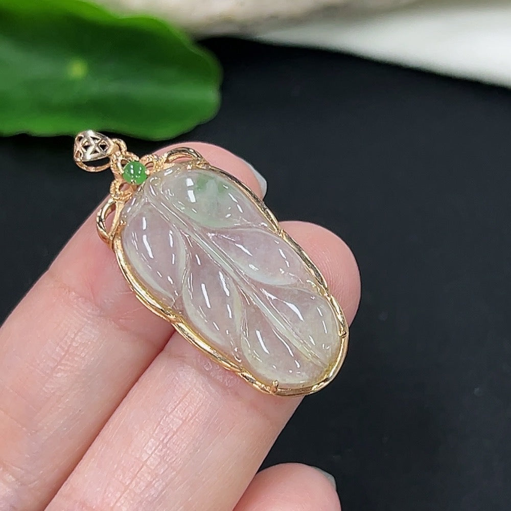 Jadeite Leaf Inlaid Pendant with 18k Gold and Diamond Accents, Total Weight Approximately 2.55g