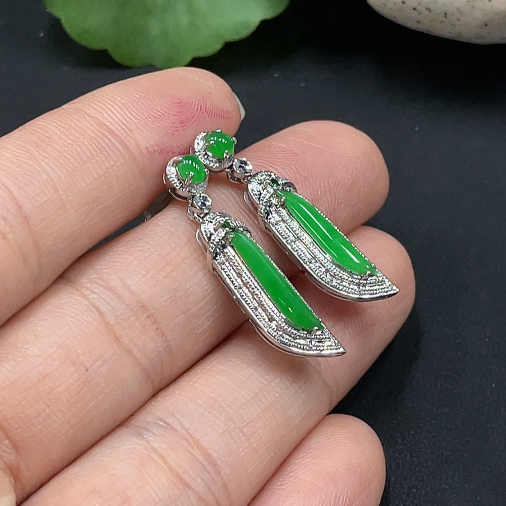 Jadeite Inlaid Earrings 18K Gold Setting Total Weight Approx. 3.8g