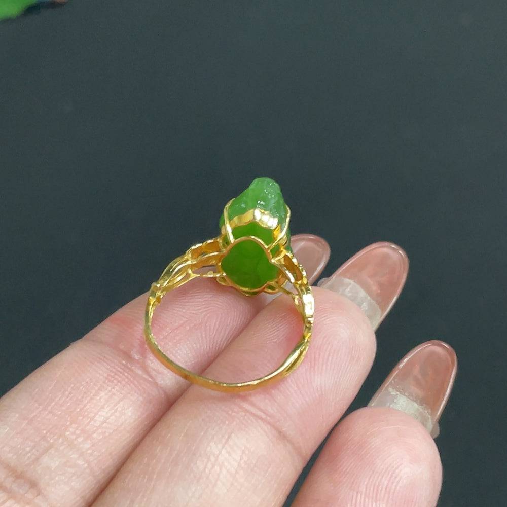 Huiliu Jade Jasper inlaid auspicious beast ring featuring Hetian jade and intricate design, certified by HUILIU HQ.