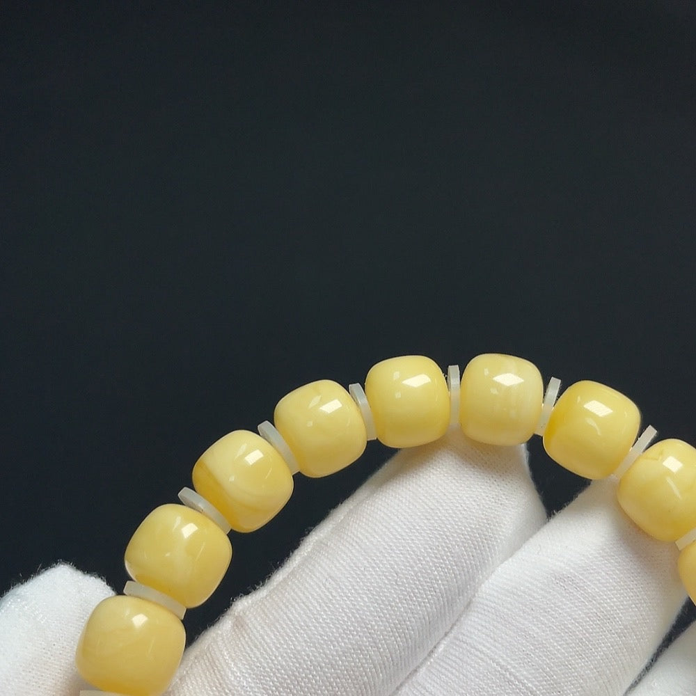 Amber Beeswax Bead Bracelet Approx. 10.5mm Total Weight Approx. 15.87g