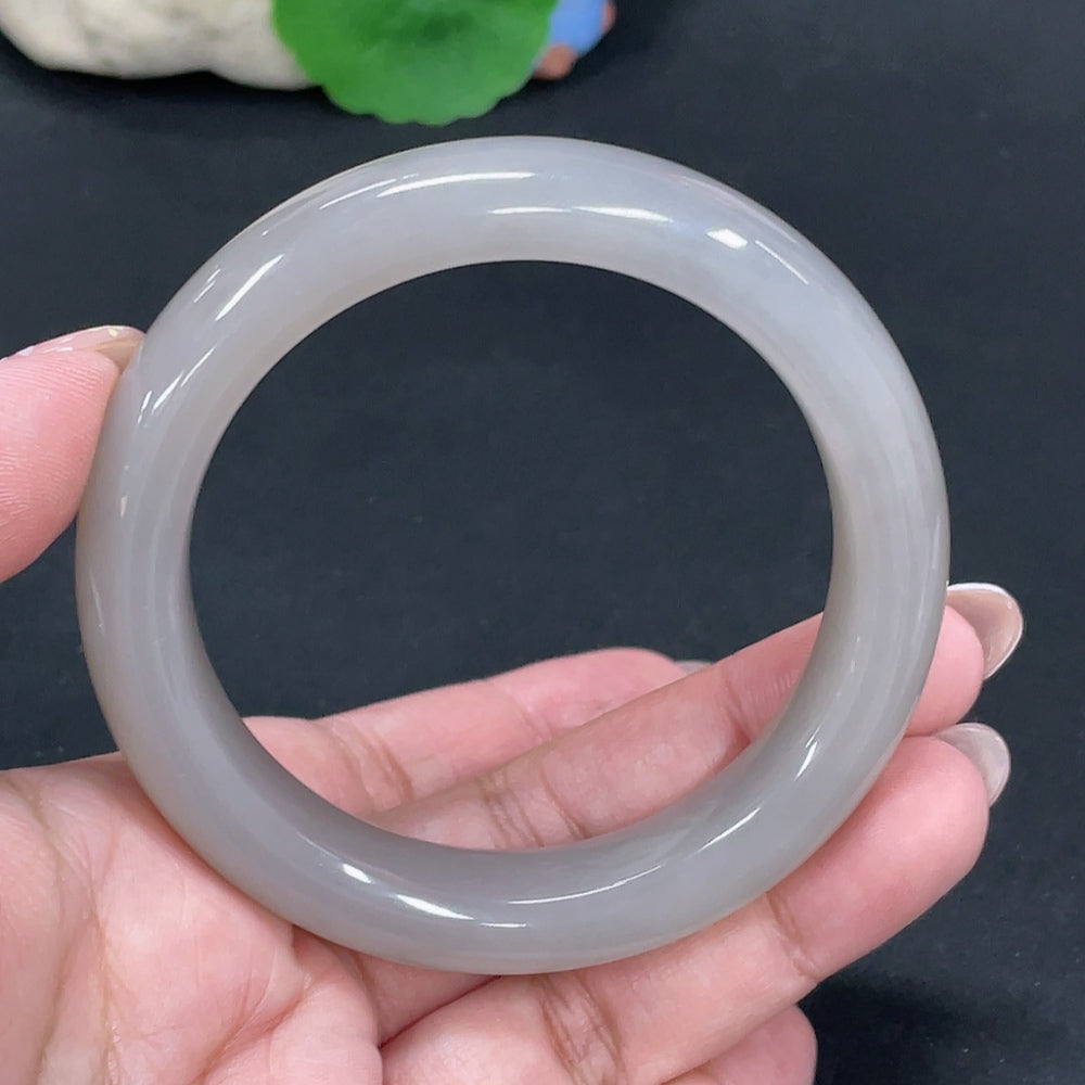 Hetian Jade Round Bracelet Size 57.2 Total Weight Approx. 65.5g