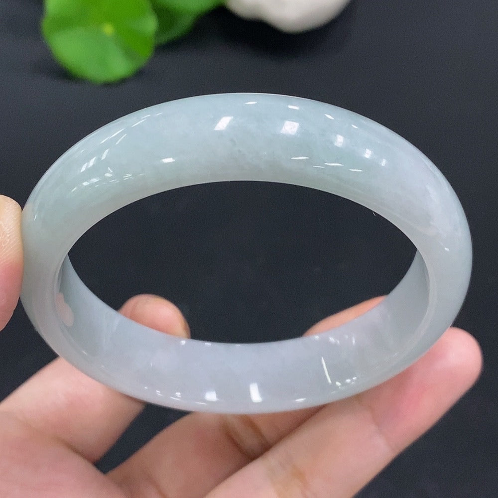 Jadeite Round Bracelet Size 58.2 Total Weight 59.196g