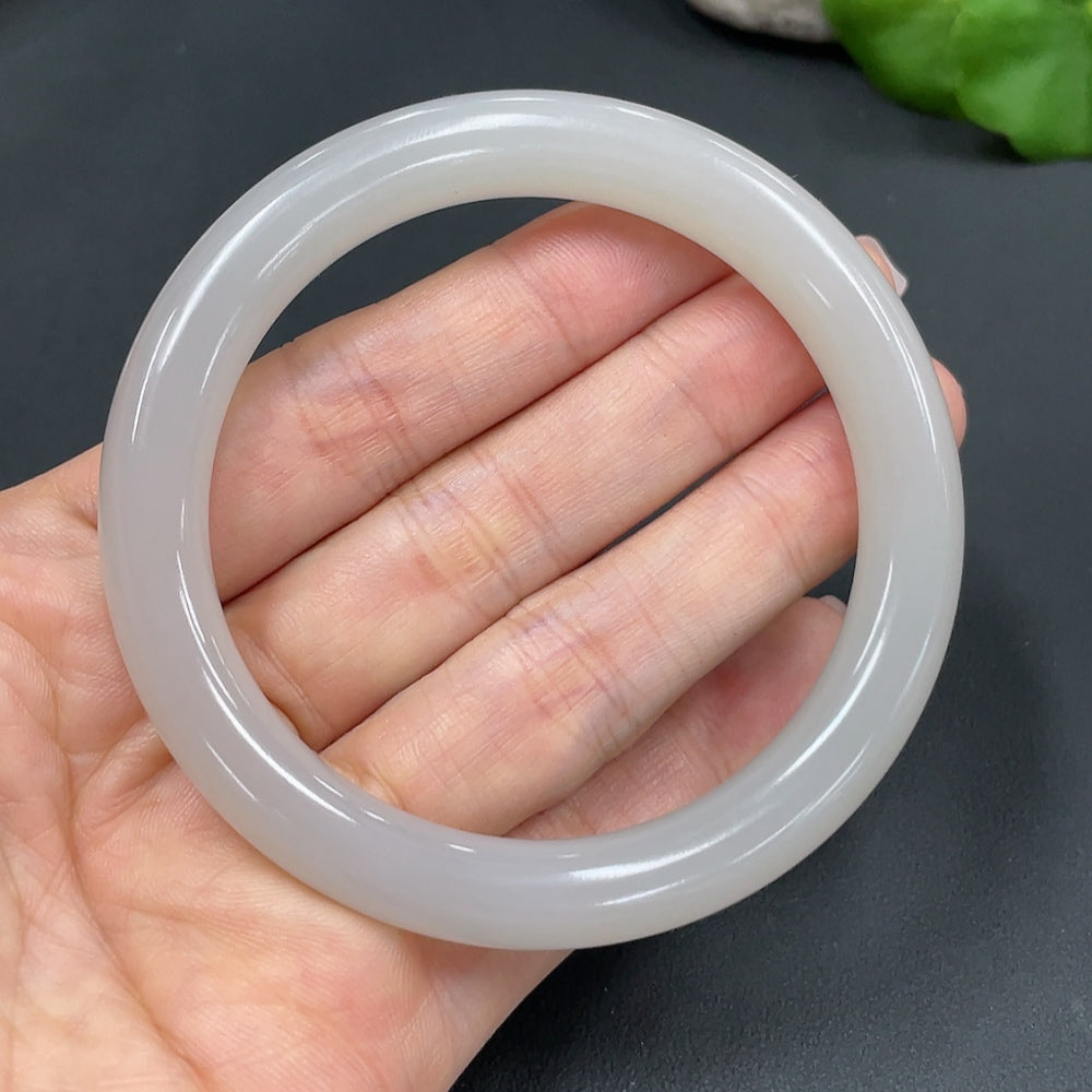 Hetian Jade Round Bangle Size 58.2 Total Weight Approx. 44.9g