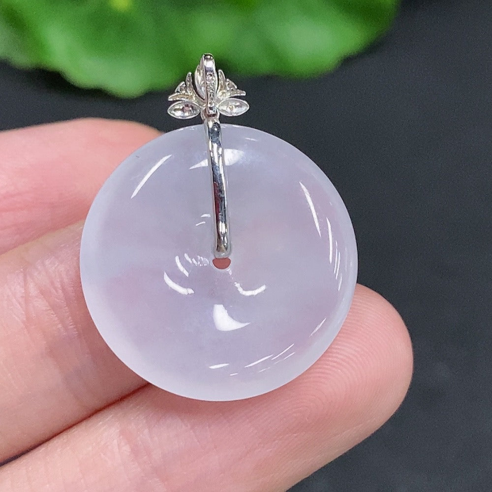 Jadeite Safety Pendant with 18K Gold Clasp, Total Weight Approx. 4.3g, Set with Diamonds