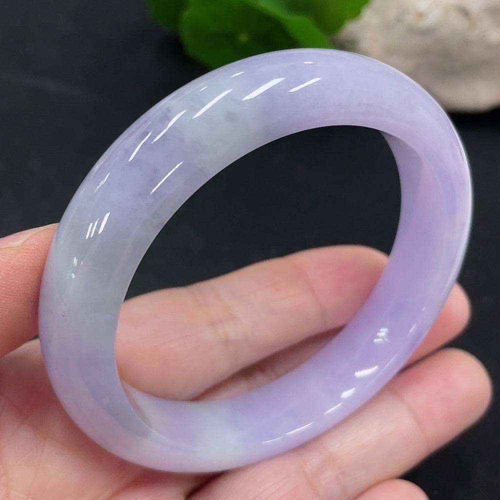 HUILIU HQ jadeite round bangle, size 54.3, weighing approximately 56.8g, showcasing smooth, polished green jade jewelry.