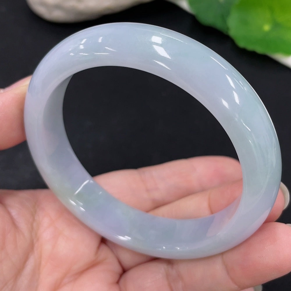 Jadeite Round Bangle Size 57.7 Total Weight Approx. 61.8g