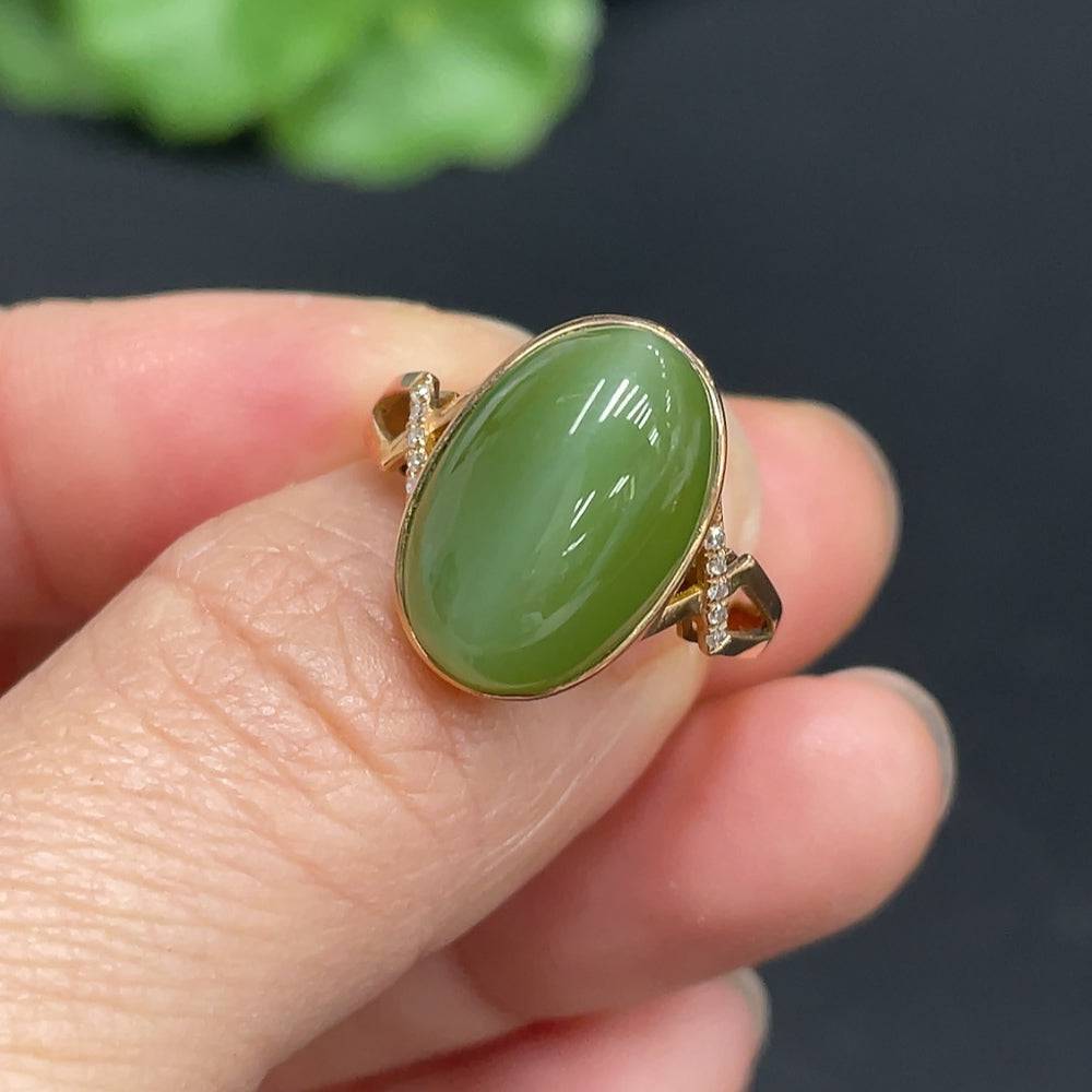 Huiliu Jade Jasper Inlaid Ring with diamond accents, featuring Hetian Jade and intricate craftsmanship.