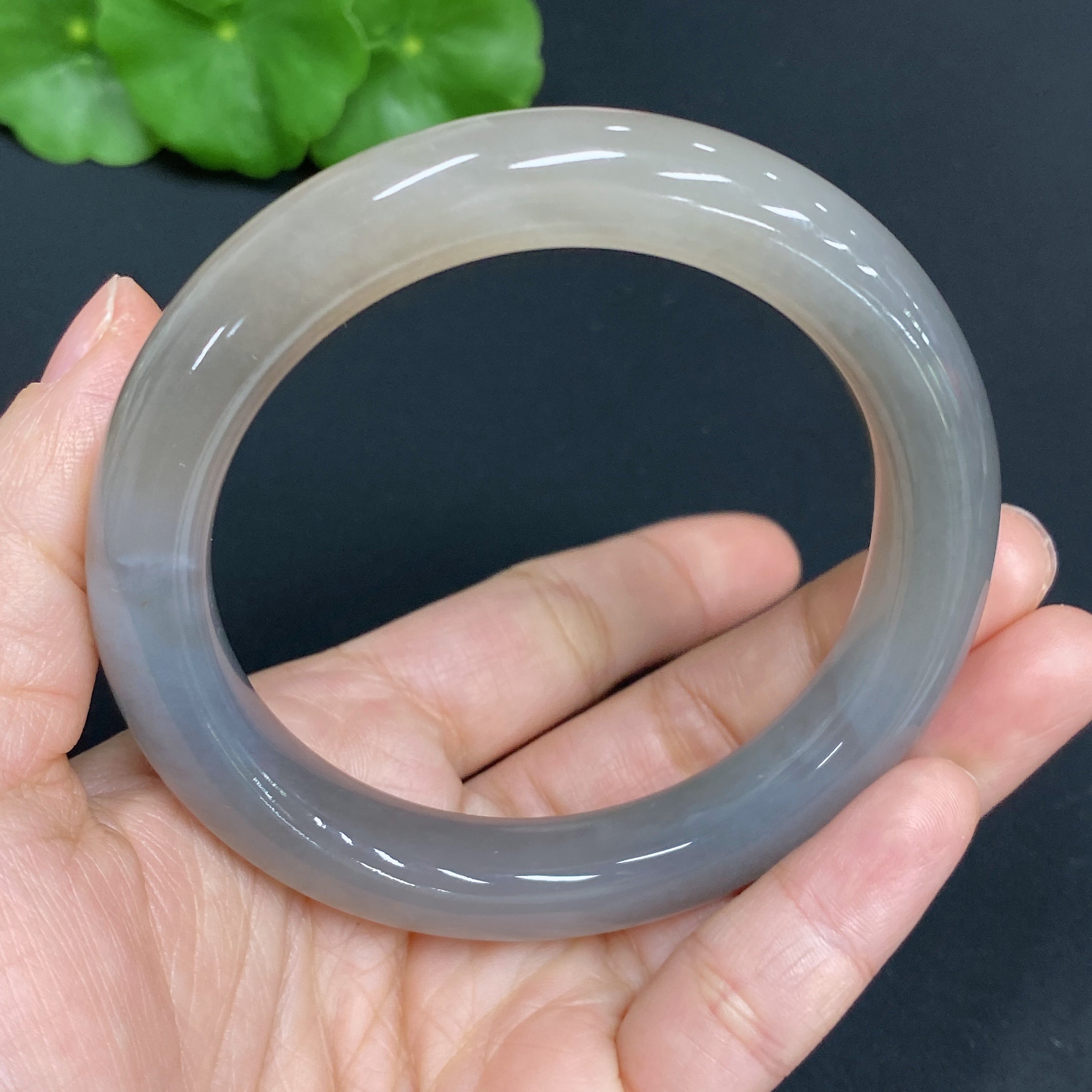 Hetian Jade Round Bangle Size 56.7 Total Weight Approx. 58.3g