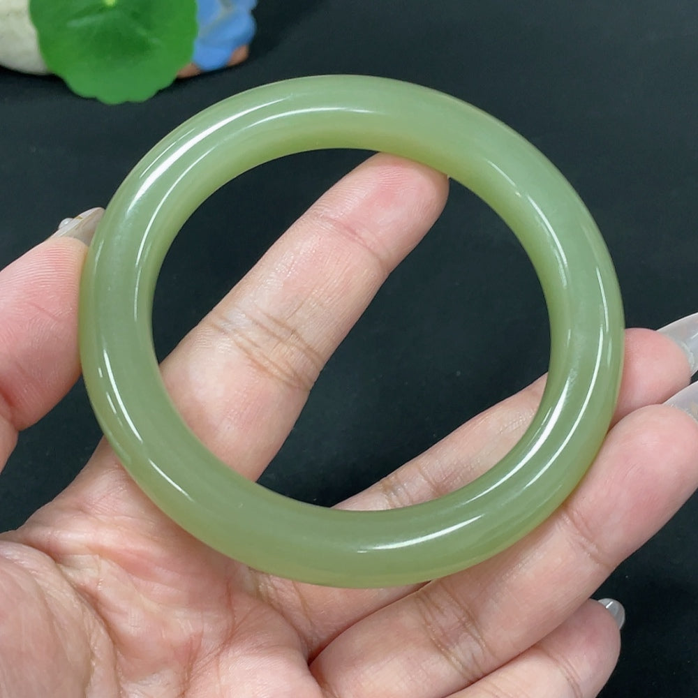 Hetian Jade Round Bracelet Size 59.9 Total Weight Approx. 62.8g