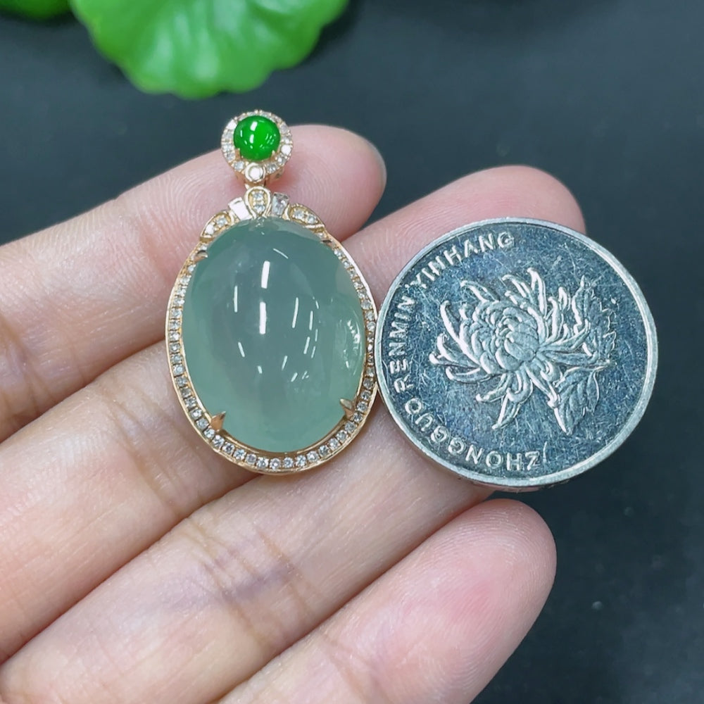 Jadeite Cabochon Pendant with 18K Gold and Diamond Accents, Total Weight Approx. 5.59g