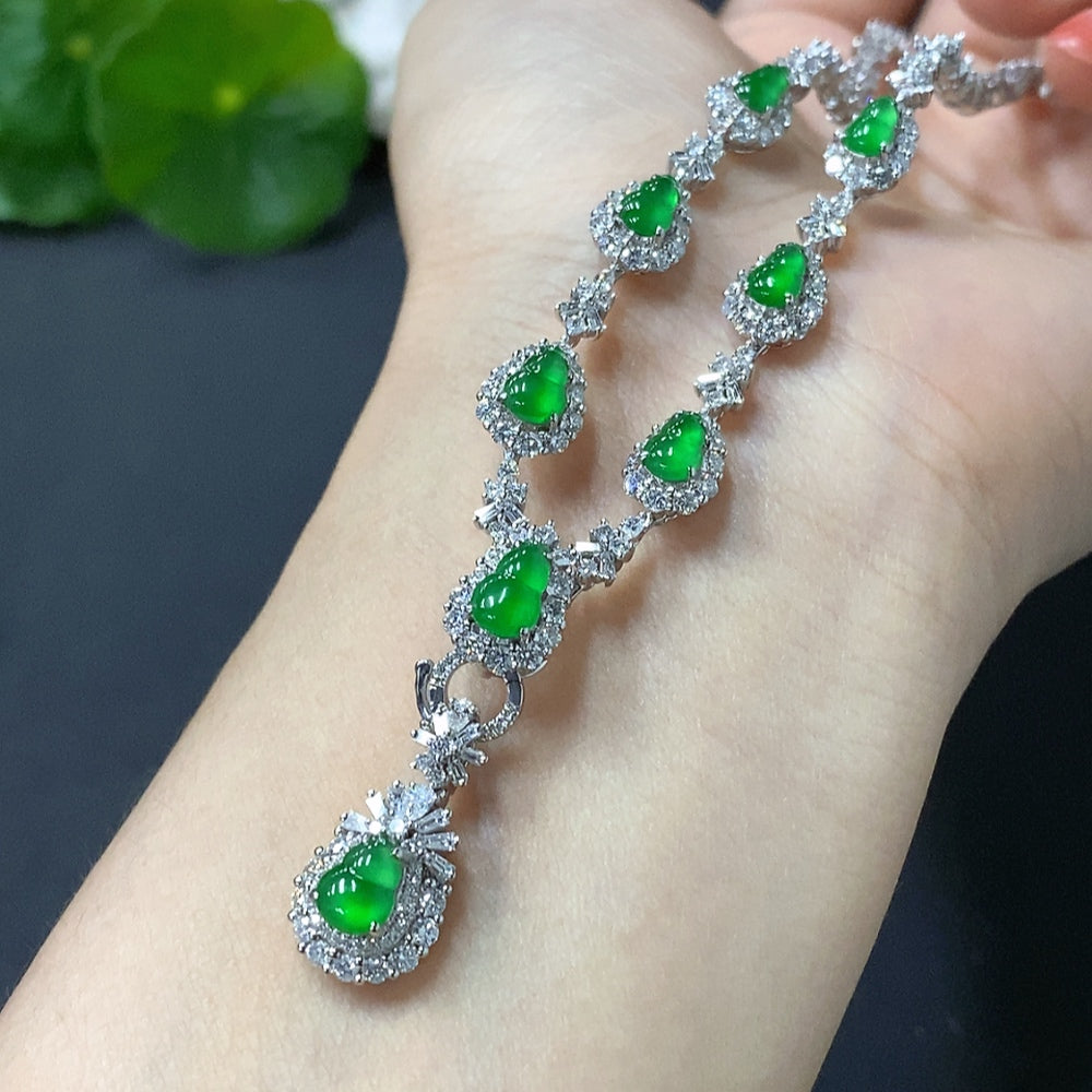 ジェダイト瓢箪象嵌ネックレス 18Kゴールドセッティング 総重量約21.2g【総額:13,118米ドル】