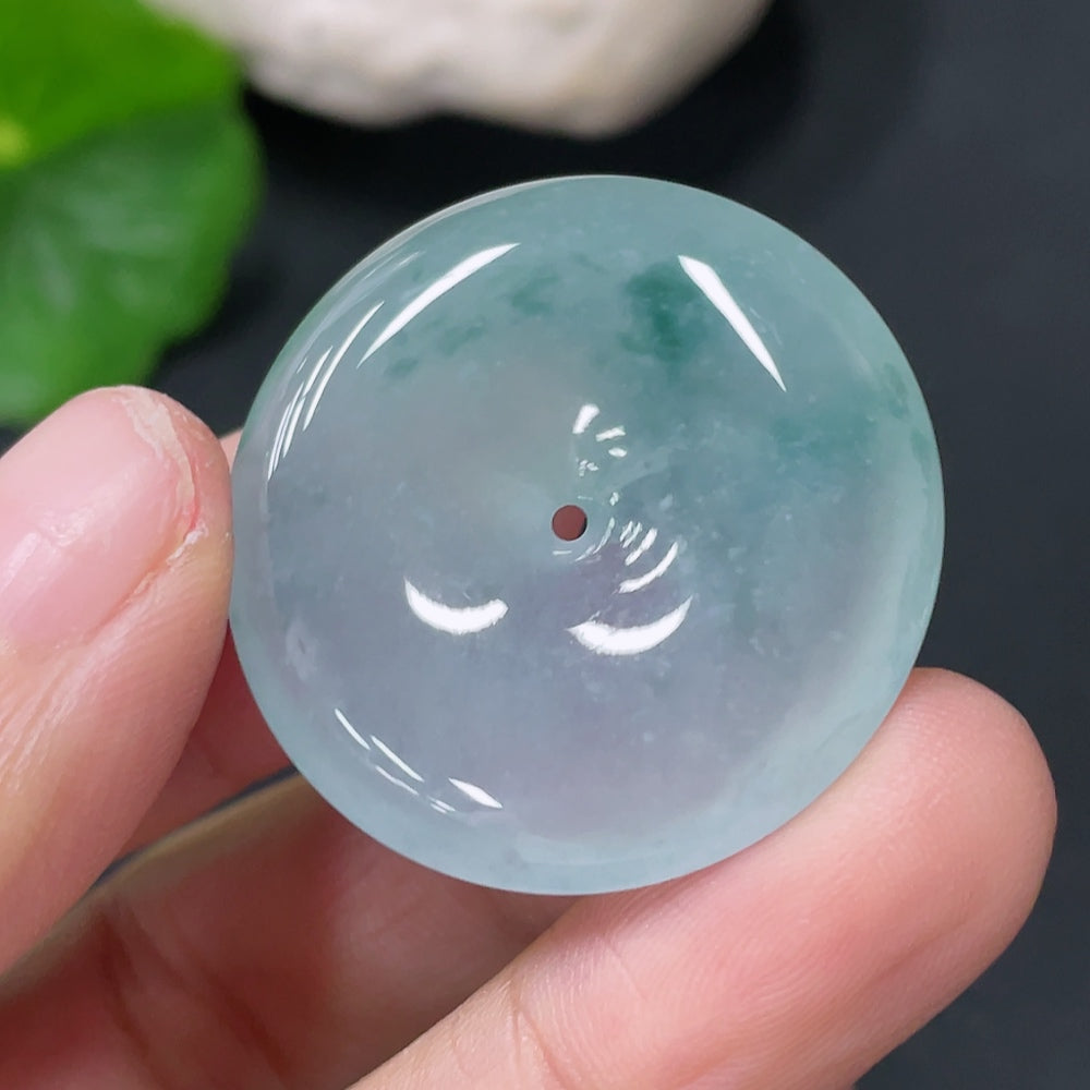 Jadeite safety buckle pendant from HUILIU HQ, weighing approximately 9.45 grams, featuring a smooth, polished jade design.