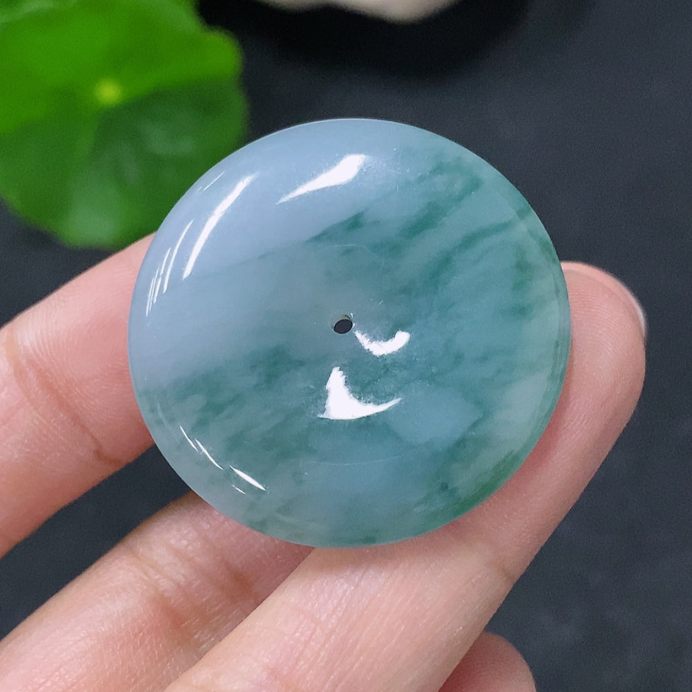 JadeitePendant Peace Knot, Total Weight: Approx. 11g