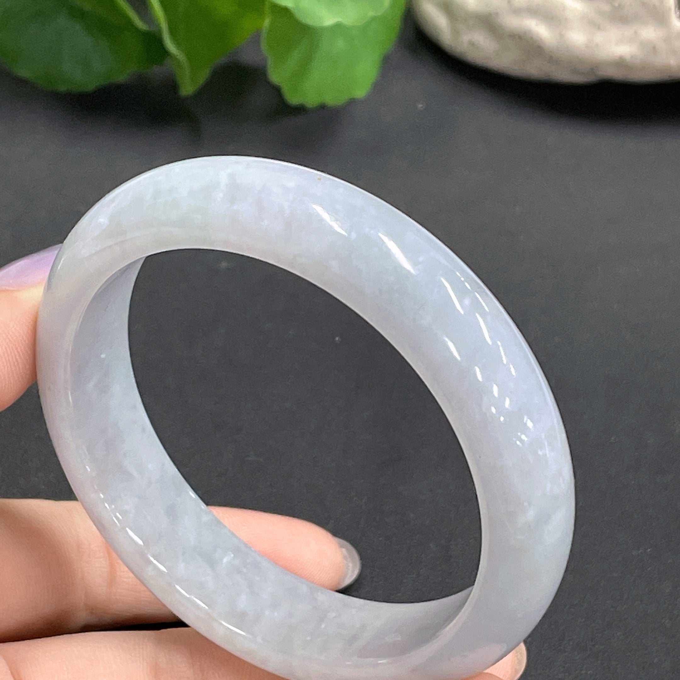 Jadeite Bangle Size 55.5mm Total Weight 56.320g