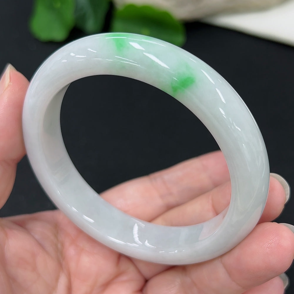 HKHQ jadeite round bangle in size 57.4 with a weight of 60.67g, showcasing smooth, polished jadeite craftsmanship.
