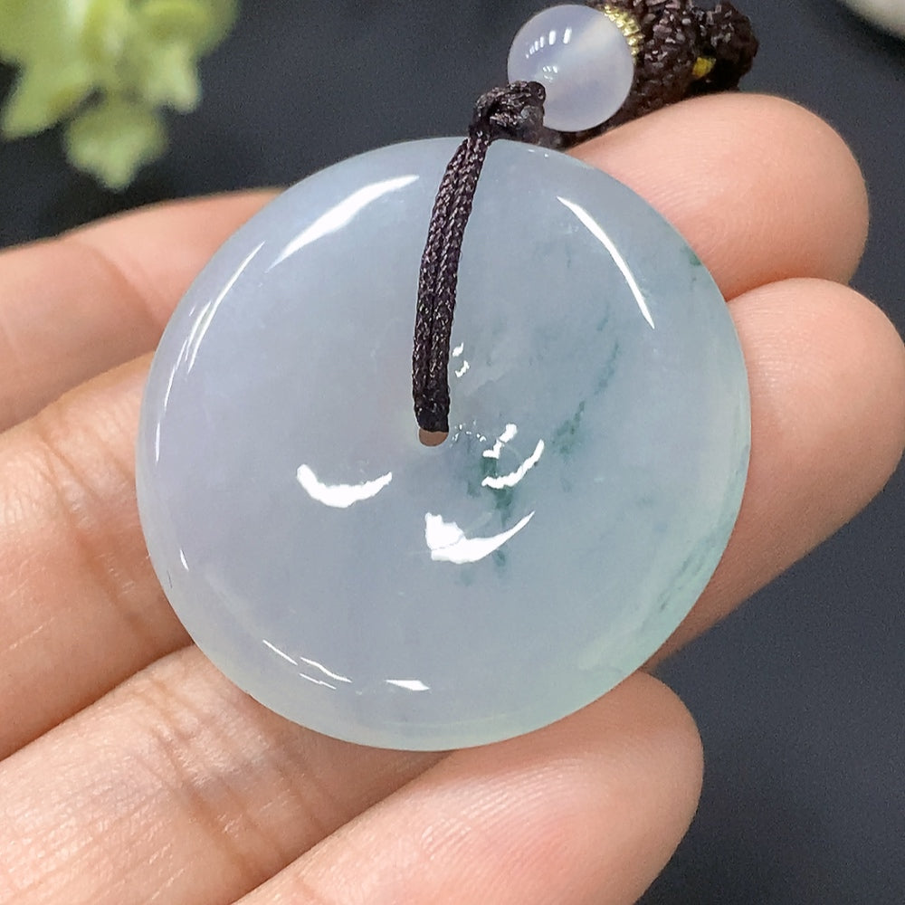 JadeitePeace Pendant, Total Weight: 14.068g