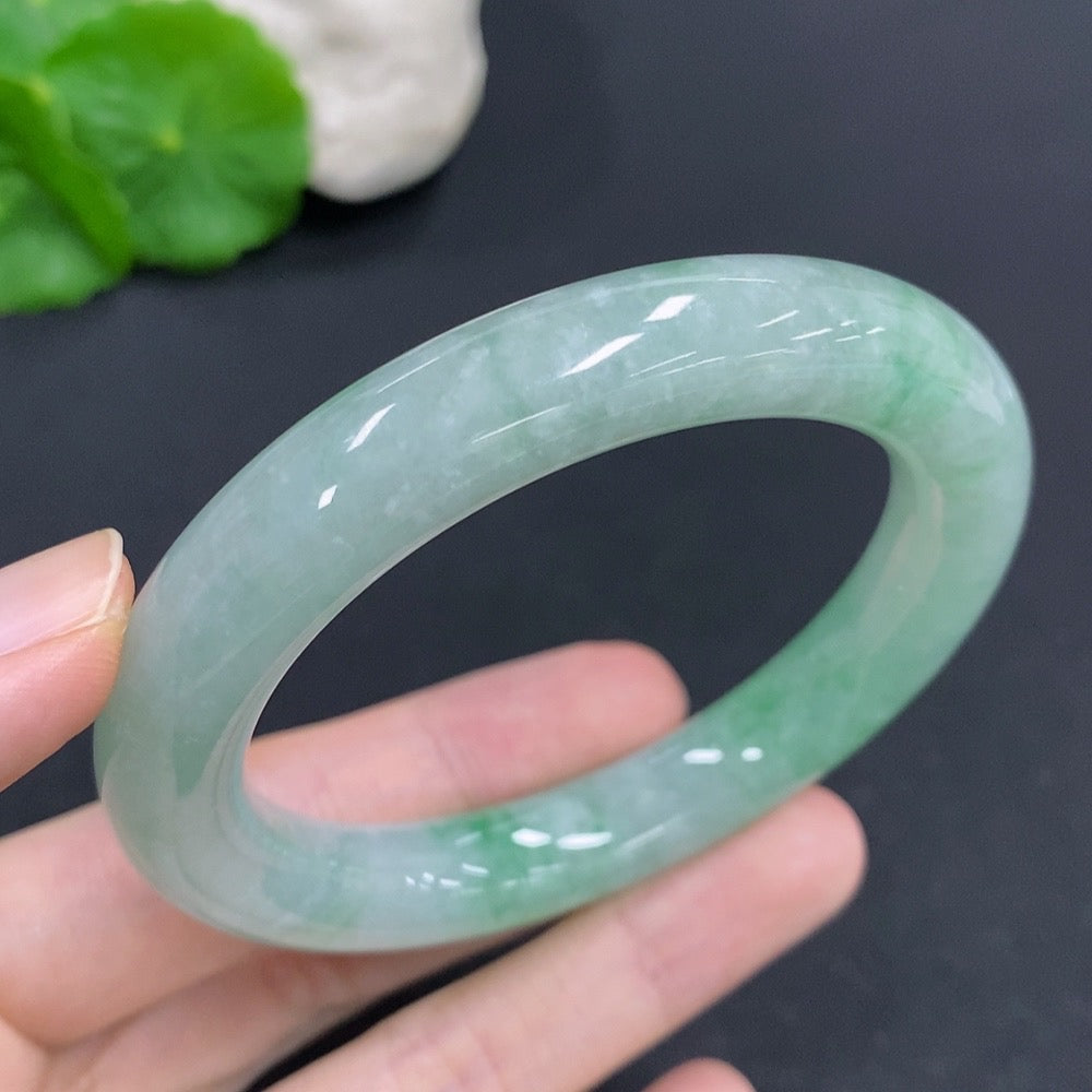Jadeite Round Bangle