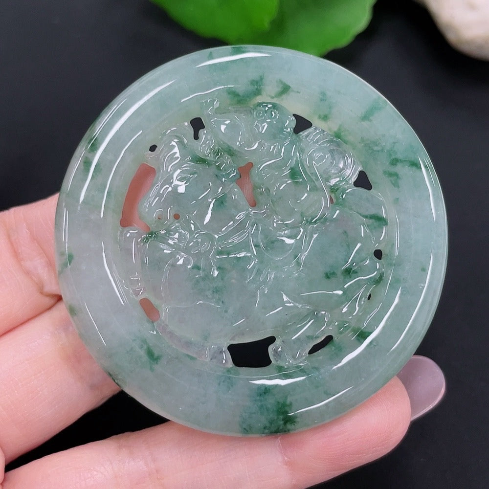 Jadeite auspicious beast pendant from HUILIU HQ, detailed carved jade charm weighing approximately 37.1 grams.