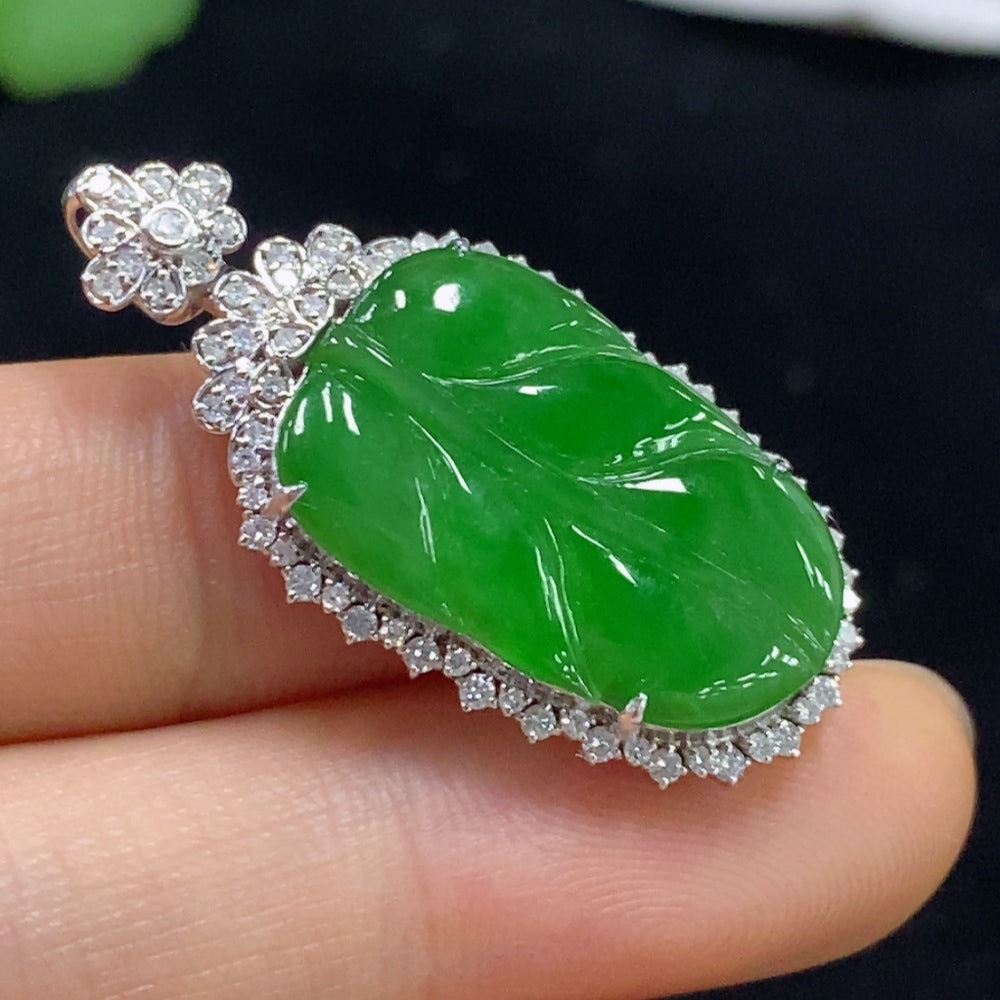 Jadeite Pendant Leaf Inlaid with Diamonds . | Huiliu Certified