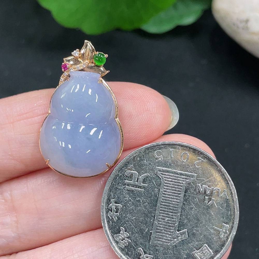 Huiliu Jadeite gourd pendant with inlaid design, crafted from high-quality jade and certified by Huiliu HQ.