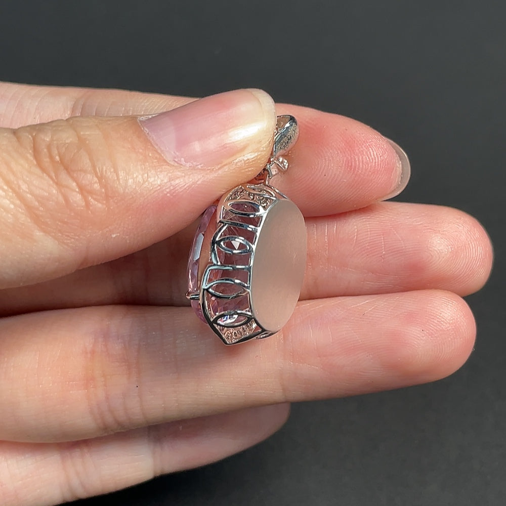 18k Spodumene Pendant, Color Origin Undetermined, with Diamond Accents, Total Weight Approximately 6.51g