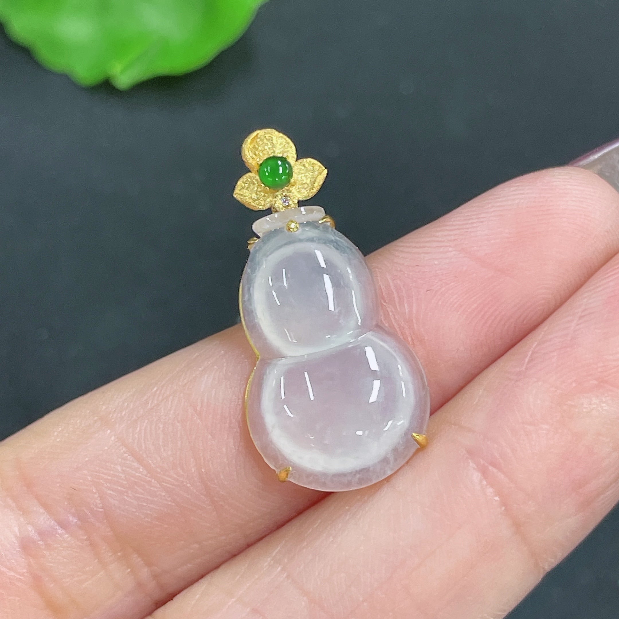Jadeite Pendant Gourd 18k Gold Inlaid No Diamond Total Weight Approx. 1.99g