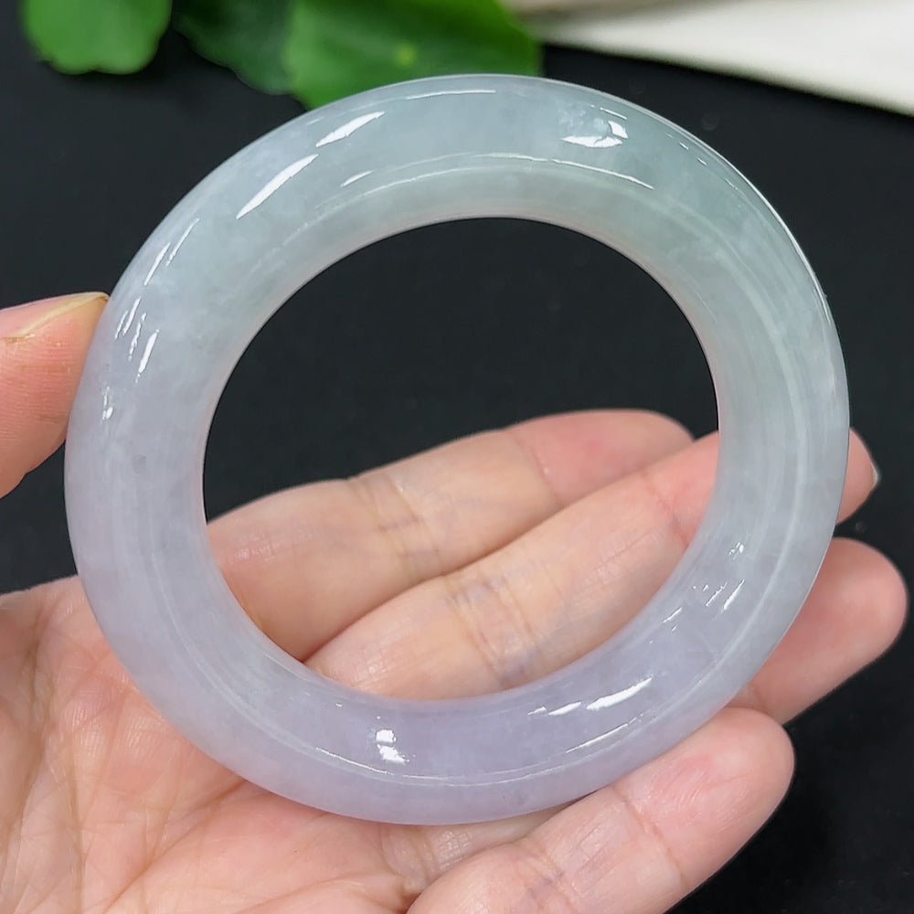 Jadeite round bangle in size 50 with a total weight of 78.1g, showcasing smooth, polished jadeite craftsmanship by HKHQ.
