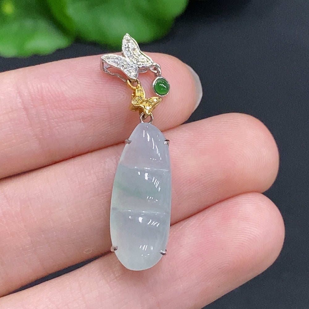 Jadeite Lucky Bean Pendant . | Huiliu Certified