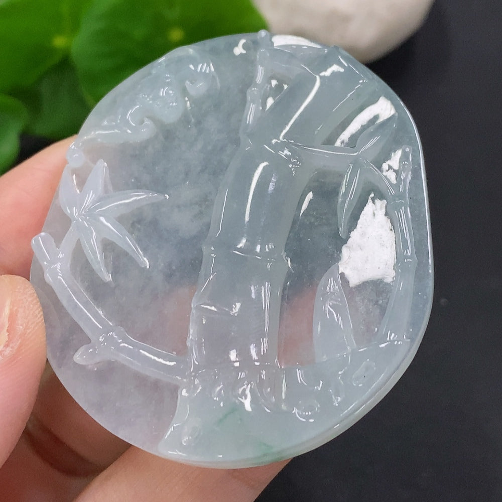 Jadeite Pendant, Rising Joint by Joint, Total Weight Approx. 35.84g