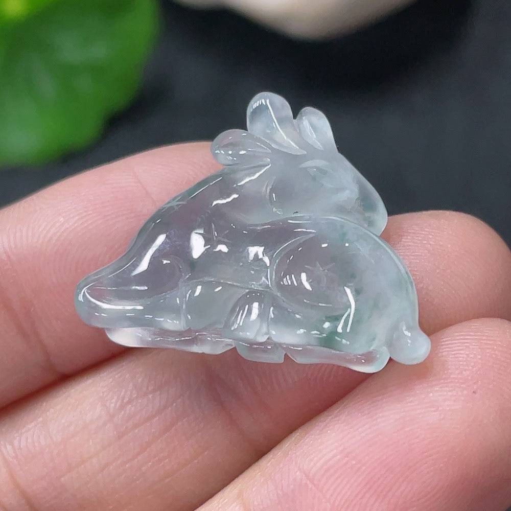Huiliu Jadeite pendant featuring a delicate design, crafted from high-quality jade and certified by HUILIU HQ.
