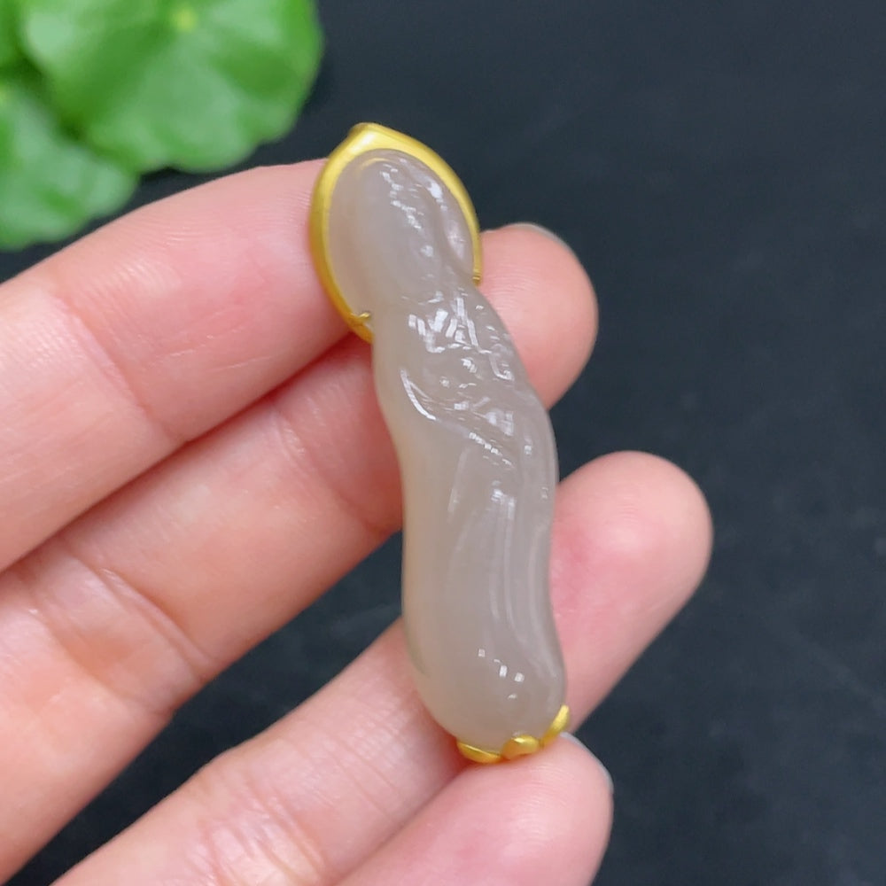 허톈 옥 인레이 관음 18K 골드 총 중량 약 5.8g