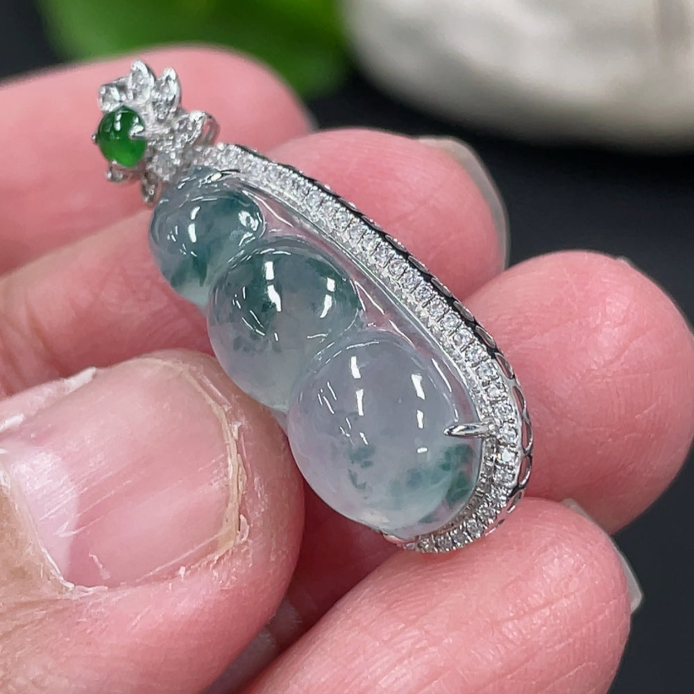 Jadeite Lucky Bean Pendant with 18K Gold and Diamond Accents, Total Weight Approx. 2.67g