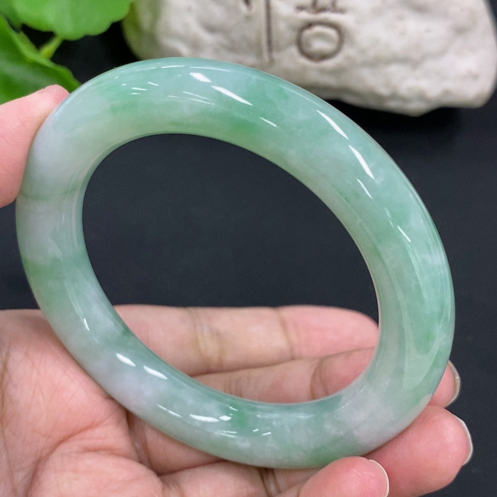 Jadeite Round Bangle, Total Weight Approx. 71g, Size 55.8