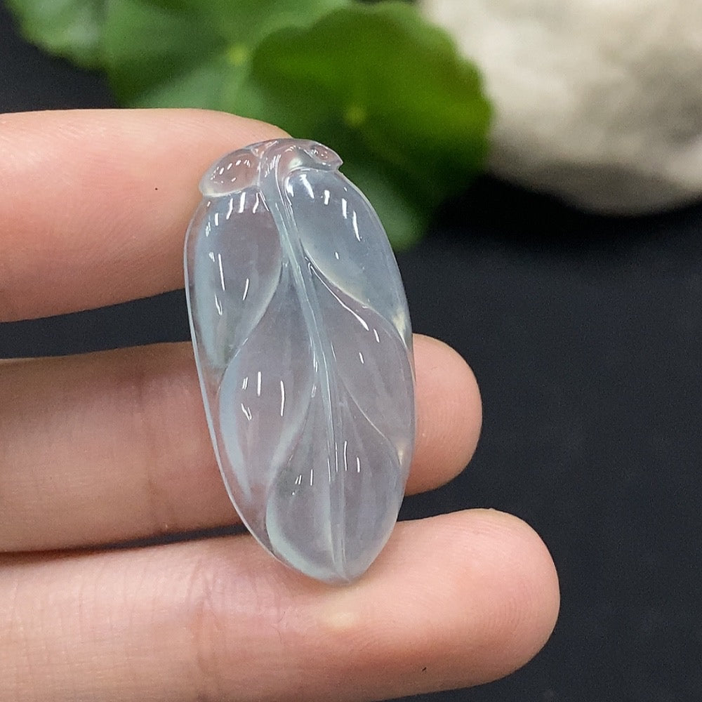 Jadeite leaf inlay piece from HUILIU HQ, approximately 4.52g, showcasing detailed green jade leaf craftsmanship.