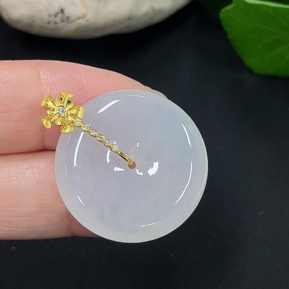 Jadeite Peace Knot Pendant 18K Gold Non-Diamond Total Weight Approx. 7.9g