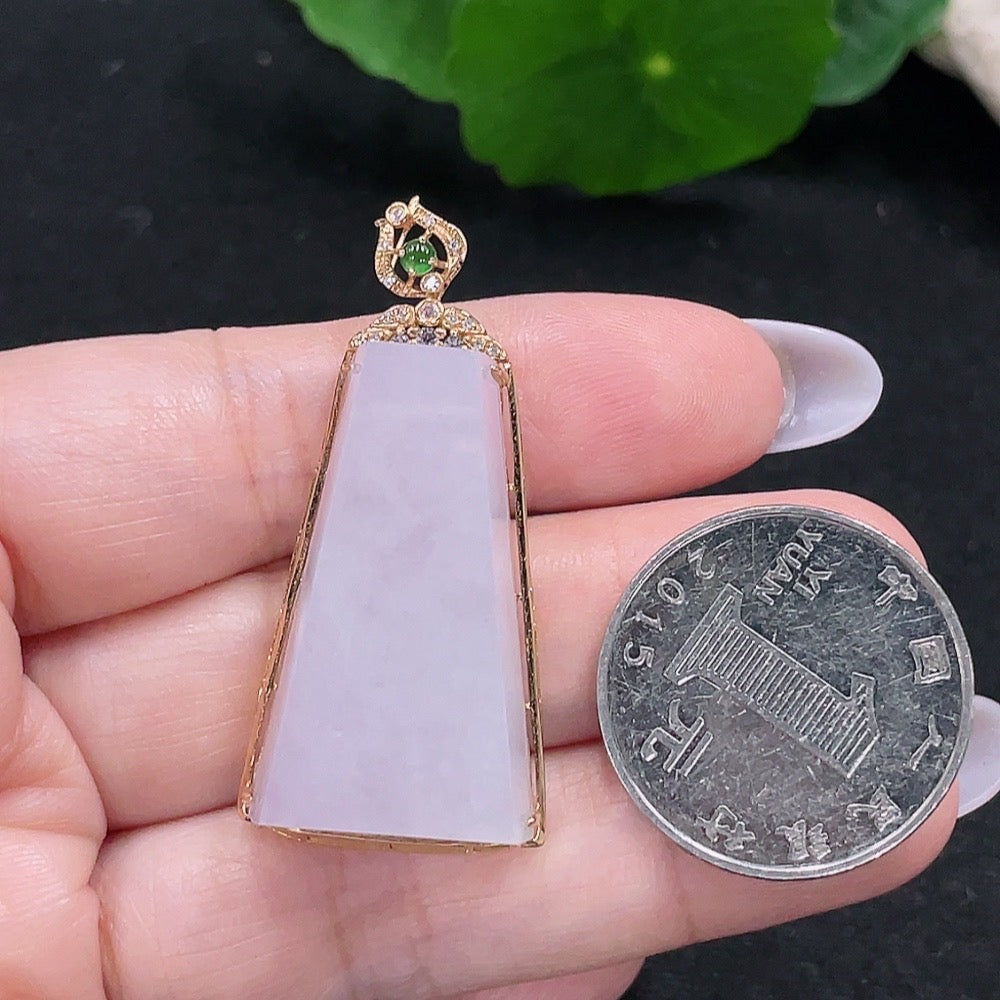 Jadeite Inlaid Pendant 18K Gold Total Weight Approx. 10.3g (with minimum accent diamonds only)