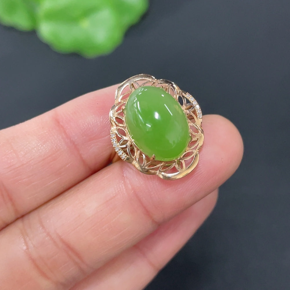 Hetian Jade Jasper inlaid ring with diamond accents, 73% gold, size 14, from HUILIU HQ, featuring intricate craftsmanship.