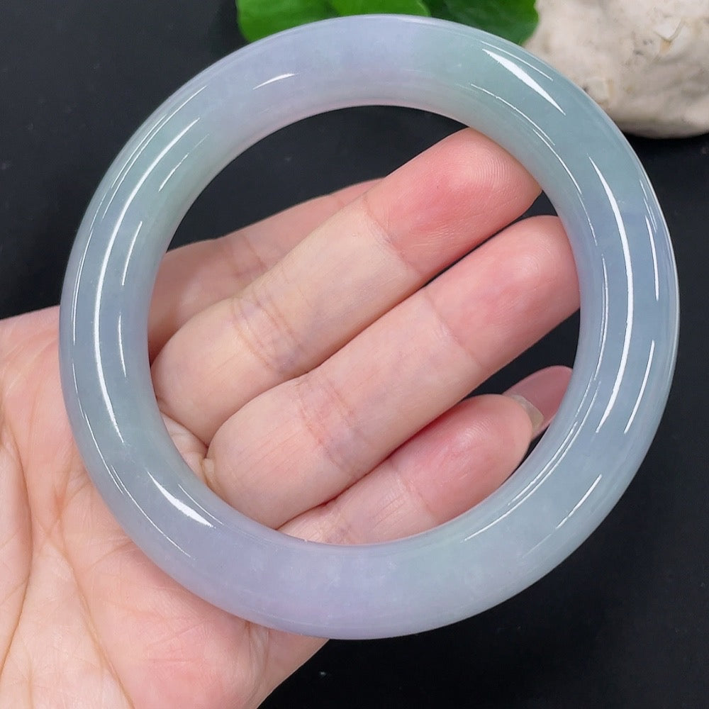 Jadeite Round Bangle Size 59.4 Total Weight Approx. 82g