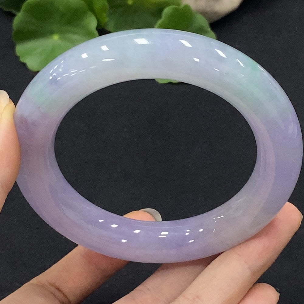 翡翠ラウンドバングル サイズ58.2 総重量約99.75g【総価値:27,194米ドル】