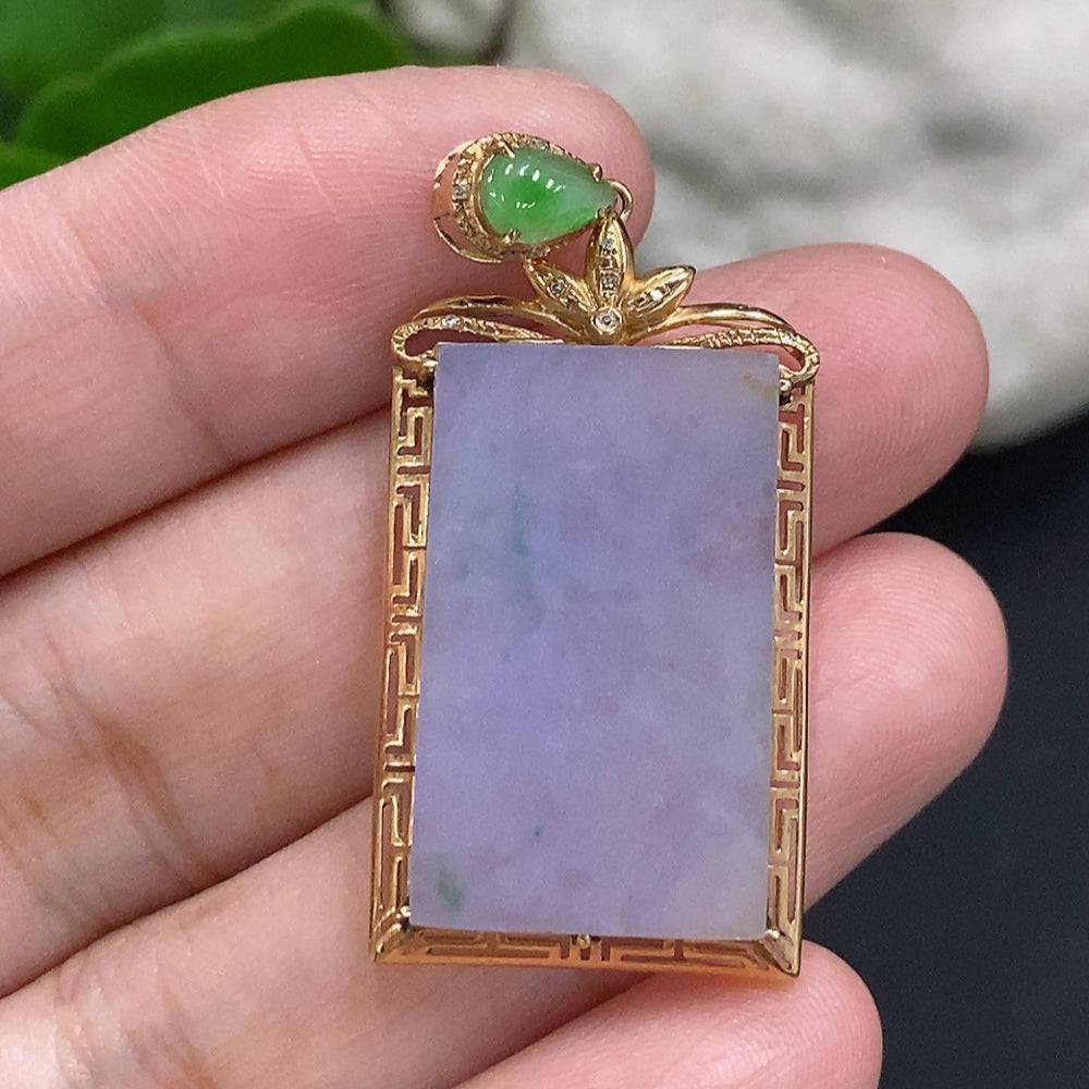 Jadeite plain pendant necklace in 18K gold with diamond accents, showcasing a smooth jade pendant on a gold chain.