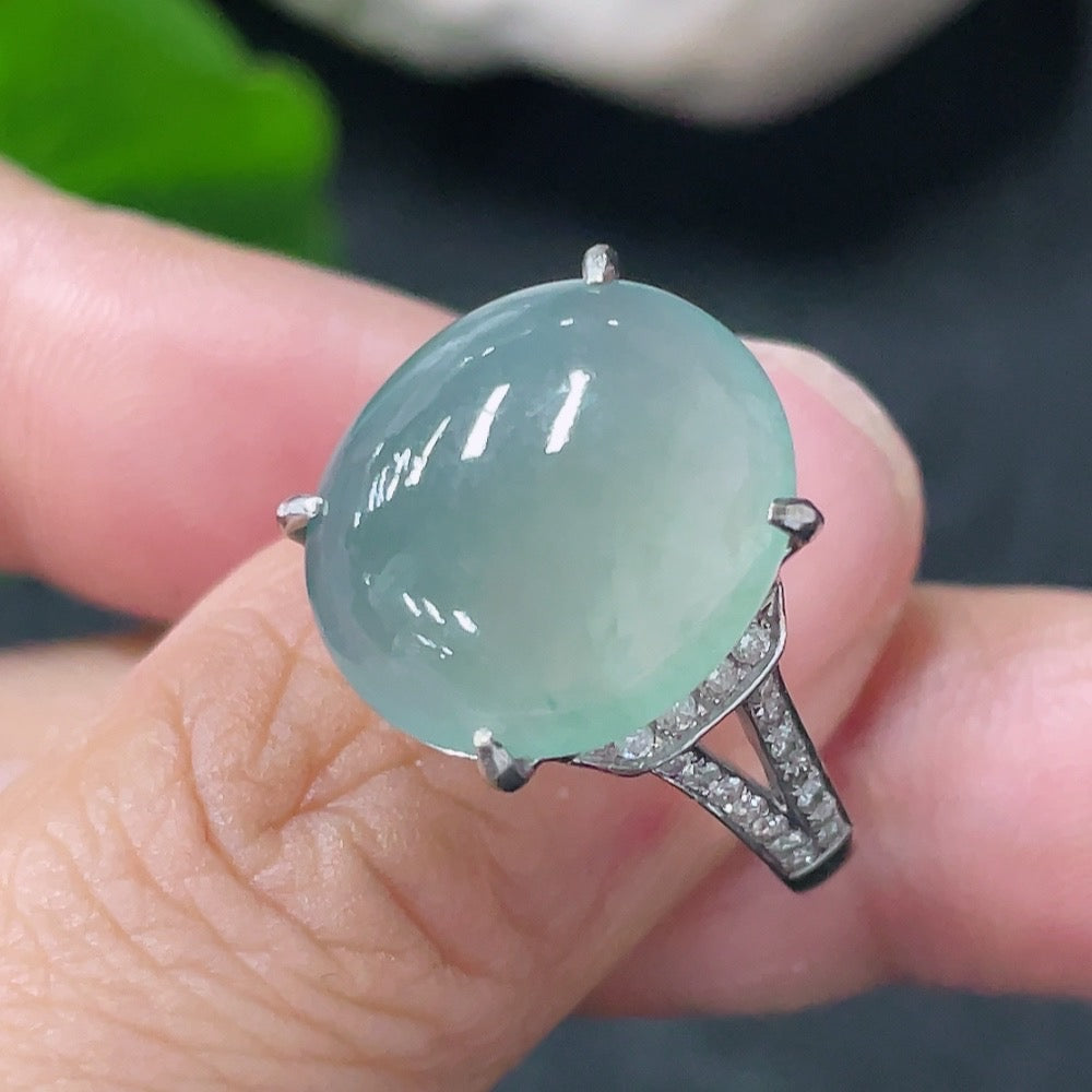 HUILIU HQ jadeite inlaid ring with diamond, featuring intricate craftsmanship and a polished jadeite gemstone.
