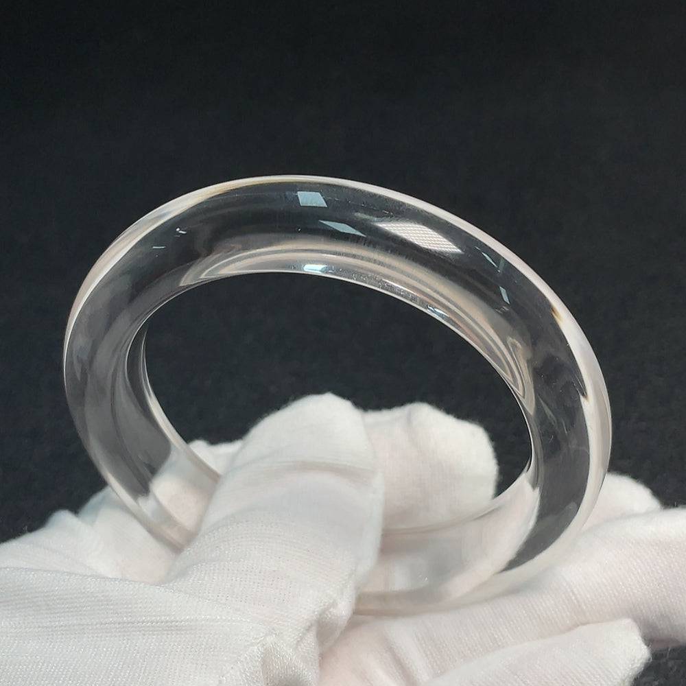Huiliu gemstone crystal bracelet with 55.1mm size featuring polished, natural crystals, certified by HUILIU HQ.