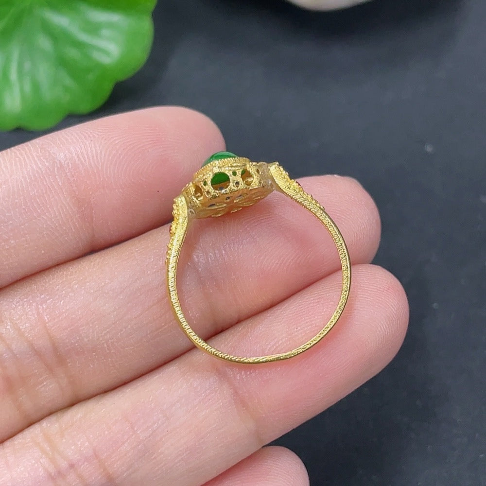 Jadeite Inlaid Ring Surface Tested 18k Gold Size 11 Total Weight Approx. 1.77g