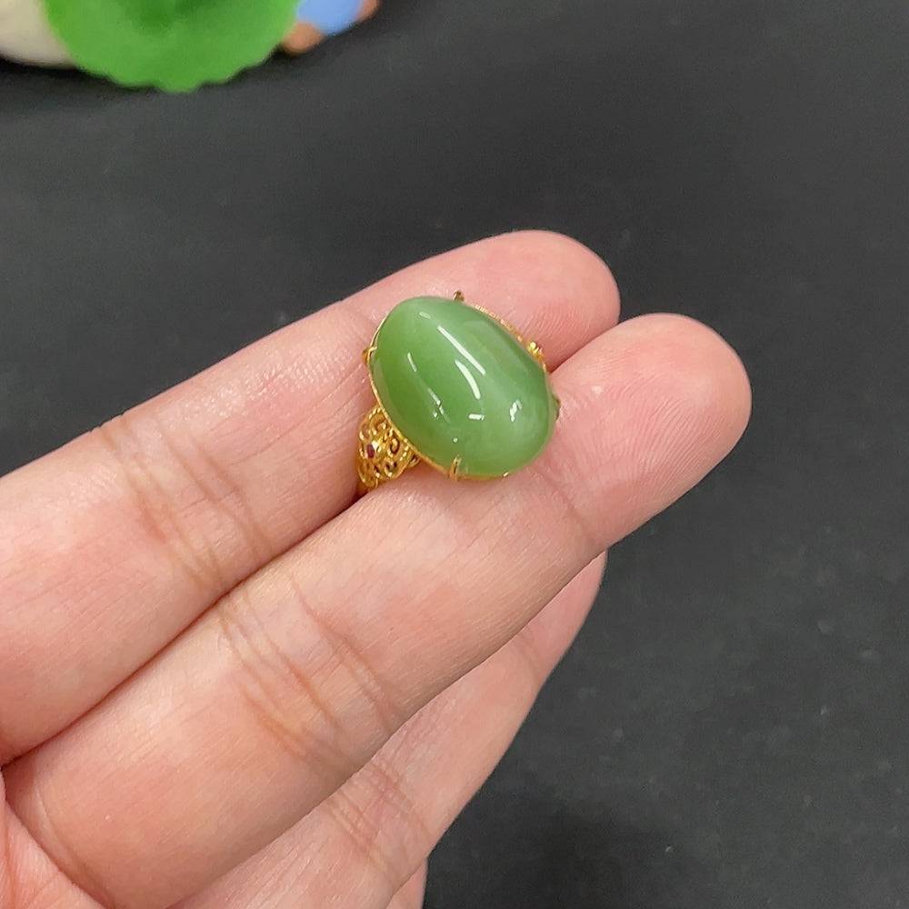 Hetian jade inlaid ring with 18k gold band, size 15, weighing approximately 3.5g, featuring jade and gold content from HUILIU HQ
