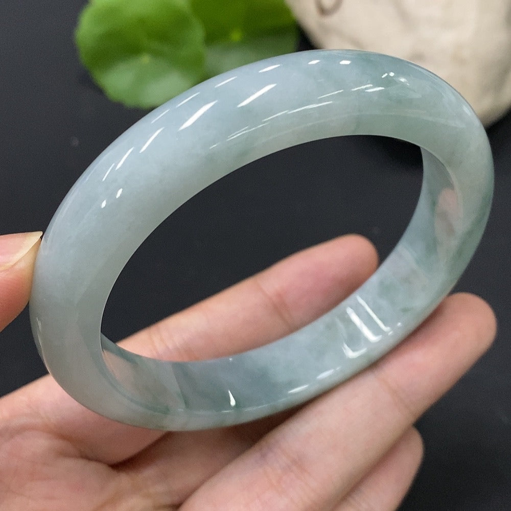 Jadeite Round Bangle Total Weight Approx. 61g Size 58.9