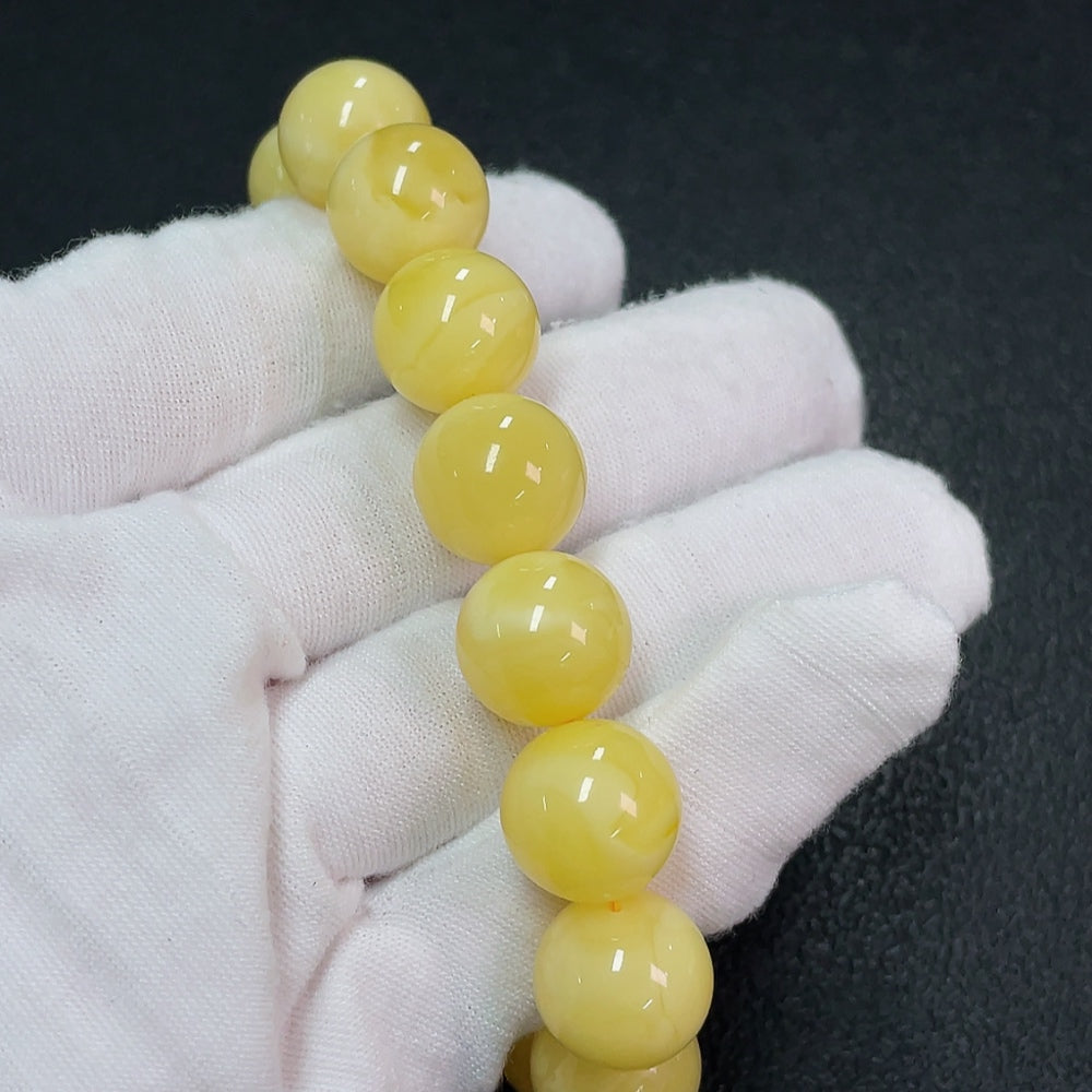 Amber Beeswax Bracelet, total weight approx. 20.48g, size about 13mm