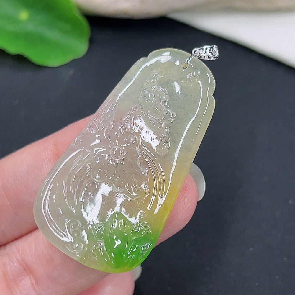 Jadeite wealth-bringing frog pendant in 18K gold, detailed natural jade with gold accents, weighing approximately 8.9g.